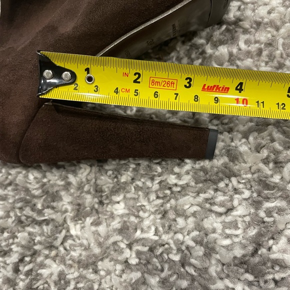 New miu miu suede ankle boots in chocolate brown size 39.5 made in Italy - Picture 13 of 13